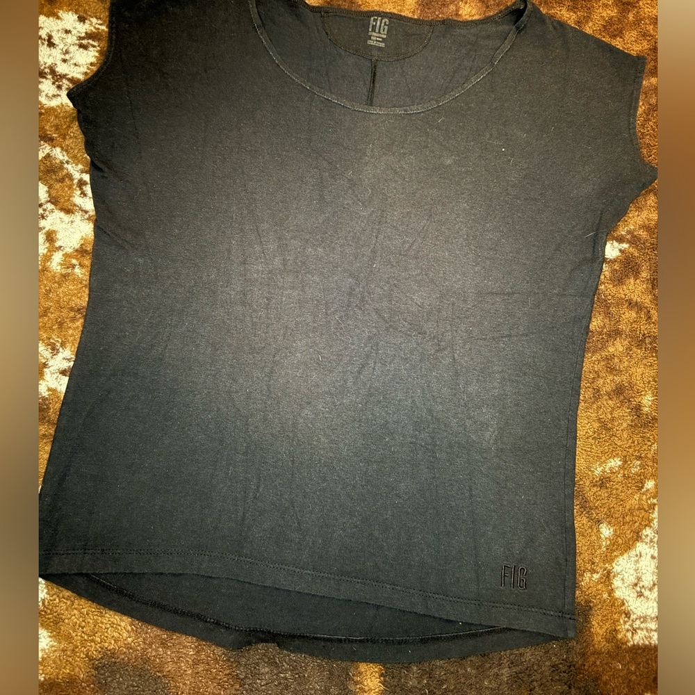 Black fig shirt